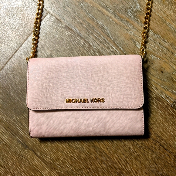 Michael Kors - Picture 2 of 4